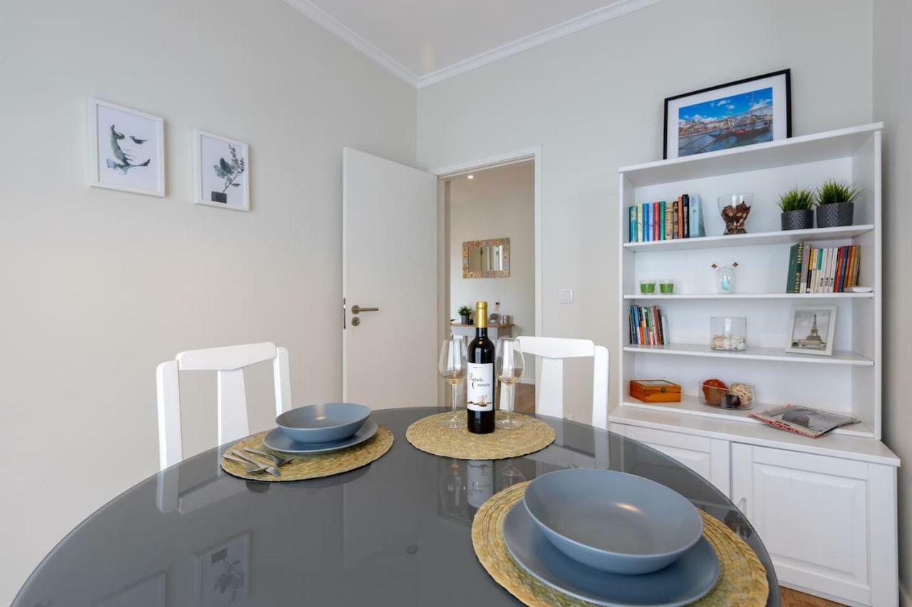 Trindade Sunny Downtown Apartment With Balcony & Ac Porto Exterior foto